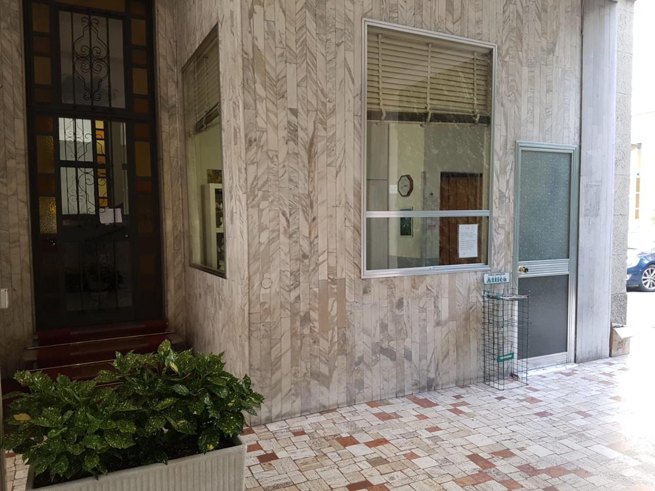 Warrest - Short Rent Apartments Milan Exterior photo